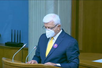 Marković: Niti koga prevodimo, niti ćemo koga prevoditi bilo u vjerske bilo u nacionalne korpuse Marković: Niti koga prevodimo, niti ćemo koga prevoditi bilo u vjerske bilo u nacionalne korpuse