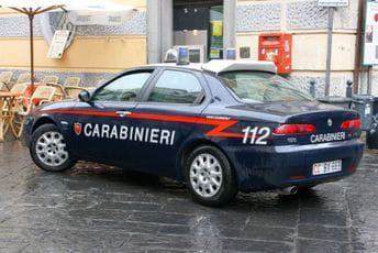 Karabinjeri uhapešni zbog torture, ucjena i rasturanja droge Karabinjeri uhapešni zbog torture, ucjena i rasturanja droge