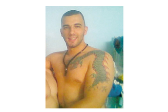 Podignuta optužnica: Šaković organizovao kupovinu oružja za krimnalne grupe Podignuta optužnica: Šaković organizovao kupovinu oružja za krimnalne grupe