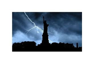 Snimljen nevjerovatan trenutak: Munja udara pravo u Kip slobode (VIDEO) Snimljen nevjerovatan trenutak: Munja udara pravo u Kip slobode (VIDEO)