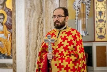 Krivična prijava protiv sveštenika Branka Vujačića Krivična prijava protiv sveštenika Branka Vujačića