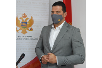 Janović: Podstičemo crnogorsku mladost da svoju budućnost vidi u Crnoj Gori Janović: Podstičemo crnogorsku mladost da svoju budućnost vidi u Crnoj Gori