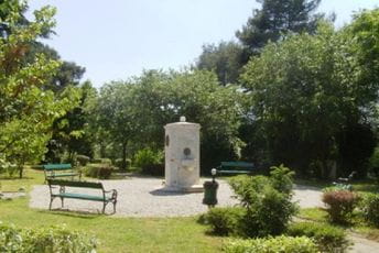 Uhapšen zbog razbojništva u Njegoševom parku Uhapšen zbog razbojništva u Njegoševom parku