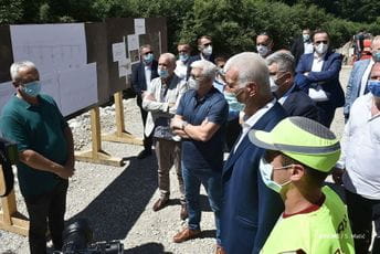 Sa Jadranske magistrale do skijališta na Bjelasici za desetak minuta Sa Jadranske magistrale do skijališta na Bjelasici za desetak minuta