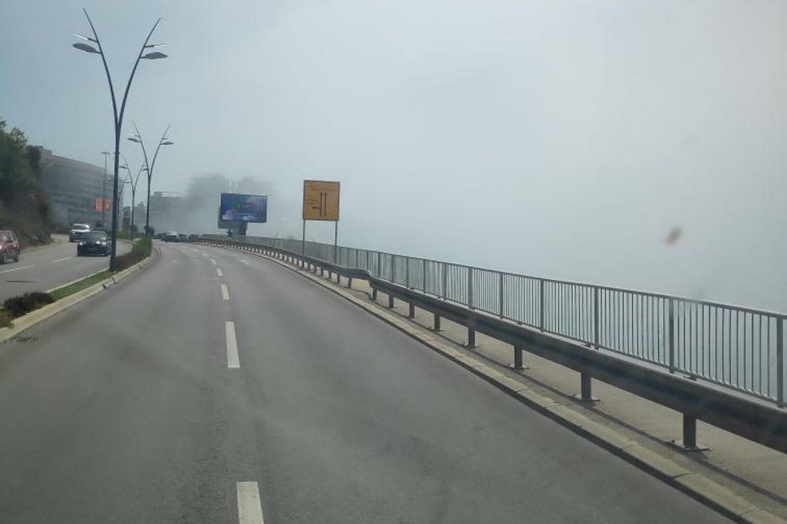 Putevi suvi, mjestimično smanjena vidljivost
