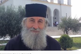 Uhapšen Jovan Plamenac i njegov sin Krsto zbog sumnje da su oskrnavili grob Uhapšen Jovan Plamenac i njegov sin Krsto zbog sumnje da su oskrnavili grob