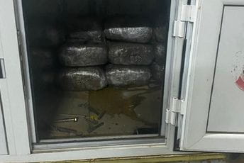 Prekinut kanal krijumčarenja marihuane, uhapšen Ulcinjanin Prekinut kanal krijumčarenja marihuane, uhapšen Ulcinjanin