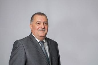 Spahić: Sa broda su bježali miševi, malodušni mornari i za šaku para mijenjali brodove Spahić: Sa broda su bježali miševi, malodušni mornari i za šaku para mijenjali brodove