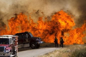 Kalifornija: Zbog požara zatvoren dio velikog auto-puta Ilustracija