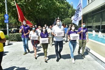 Platforma „Crno na bijelo“ predala listu Platforma „Crno na bijelo“ predala listu