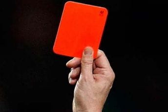 Novo pravilo u fudbalu: Crveni karton za kašljanje u smjeru rivala Novo pravilo u fudbalu: Crveni karton za kašljanje u smjeru rivala