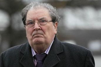 Preminuo nobelovac Džon Hjum Preminuo nobelovac Džon Hjum