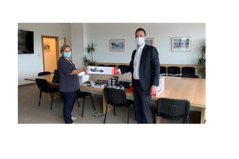 Misija OEBS-a u Crnoj Gori podržava državni Javni servis opremom za mobilno novinarstvo Misija OEBS-a u Crnoj Gori podržava državni Javni servis opremom za mobilno novinarstvo