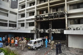 Sedmoro stradalo u požaru u hotelu za pacijente sa Kovidom Sedmoro stradalo u požaru u hotelu za pacijente sa Kovidom