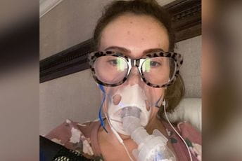 Glumica nakon korone ostaje bez kose: "Nosite prokletu masku" Glumica nakon korone ostaje bez kose: "Nosite prokletu masku"