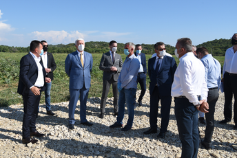 Marković: Poljoprivredno gazdinstvo kompanije Voli zaslužuje poštovanje i podršku Marković: Poljoprivredno gazdinstvo kompanije Voli zaslužuje poštovanje i podršku