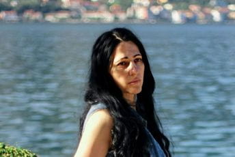 Rada Krivokapić Radonjić: Kovilm je preoblikovanje kravate i leptir mašne Rada Krivokapić Radonjić, modna kreatorka i stilistkinja