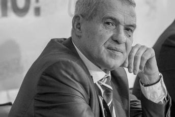 Borac za prava prosvjetnih radnika, nastavnik koga će pamtiti generacije Borac za prava prosvjetnih radnika, nastavnik koga će pamtiti generacije