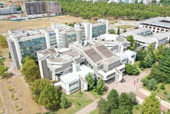 Novi Erasmus + projekat sa Njemačkom Mašinskog fakulteta Univerziteta Crne Gore Novi Erasmus + projekat sa Njemačkom Mašinskog fakulteta Univerziteta Crne Gore