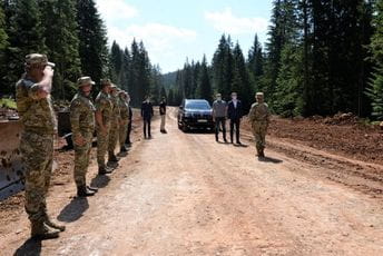 Počeli radovi na izgradnji puta Kosanica - Glibaći - Bobovo Počeli radovi na izgradnji puta Kosanica - Glibaći - Bobovo