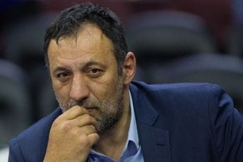 Divac hitno operisan, ugrađen mu vještački kuk
