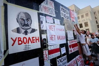 Pozivi na štrajkove nakon velikog protesta u Minsku Pozivi na štrajkove nakon velikog protesta u Minsku