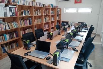 IT laboratorija u centru "Ljubović" IT laboratorija u centru "Ljubović"