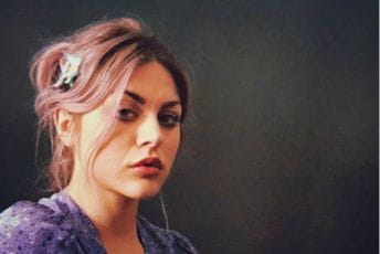 Kćerka Kurta Kobejna priznala da je spiskala očevo bogatstvo Kćerka Kurta Kobejna priznala da je spiskala očevo bogatstvo