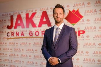 Đurović: Kada SDP preuzme brigu o državi prosječna penzija će biti 350 eura Đurović: Kada SDP preuzme brigu o državi prosječna penzija će biti 350 eura