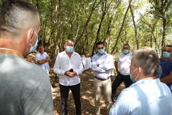 Potpredsjednik Simović: U Baru se radi dobro – timski, posvećeno i projektno Potpredsjednik Simović: U Baru se radi dobro – timski, posvećeno i projektno