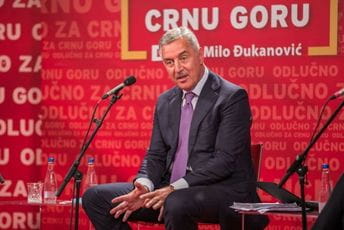 Đukanović: Ne razumijem one koji su crkvi odjenuli političko ruho i uveli je u političku trku Đukanović: Ne razumijem one koji su crkvi odjenuli političko ruho i uveli je u političku trku