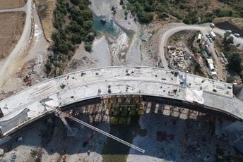 Iz Vlade očekuju veću aktivnost i više radnika na auto-putu Iz Vlade očekuju veću aktivnost i više radnika na auto-putu