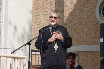 Radulović: Kao teolog ne vidim ništa sporno u zakonu, nije dobro da se pravoslavlje zloupotrebljava u političke svrhe Radulović: Kao teolog ne vidim ništa sporno u zakonu, nije dobro da se pravoslavlje zloupotrebljava u političke svrhe