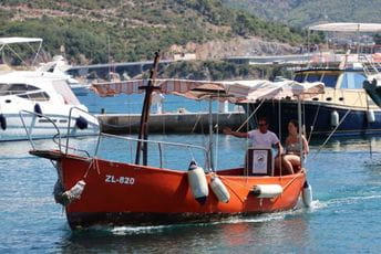 Gladni nećemo biti, ribe vazda imamo Gladni nećemo biti, ribe vazda imamo