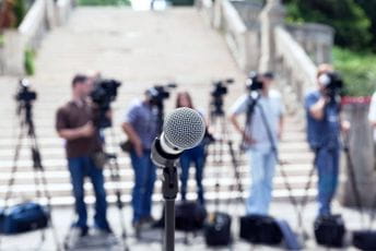 NVO "35 mm": Od novinarstva se ne može pristojno živjeti NVO "35 mm": Od novinarstva se ne može pristojno živjeti