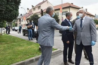 Marković: EPCG i RUP su simboli uspješne transformacije i kompanije koje donose veliku dobit Marković: EPCG i RUP su simboli uspješne transformacije i kompanije koje donose veliku dobit