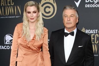 Ćerka poznatog glumačkog para objavila da je napadnuta: "Opljačkala me je drogirana žena" Ćerka poznatog glumačkog para objavila da je napadnuta: "Opljačkala me je drogirana žena"