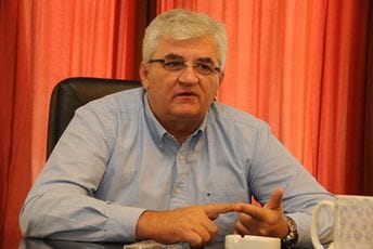 RADULOVIĆ: Uz masovnu vakcinaciju i ako ne bude naglog rasta broja oboljelih, sezona će biti bolja nego 2020.