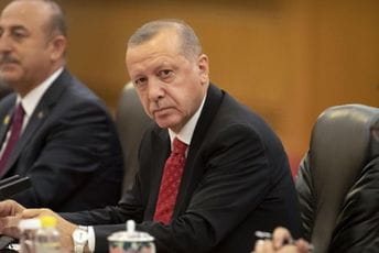 Turska: Erdogan radi na organizovanju sastanka Putina i Zelenskog