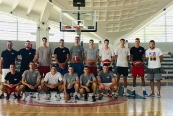 Bogdan Bogdanović posjetio Bemax arenu, prisustvovao i treningu Podgorice Bogdan Bogdanović posjetio Bemax arenu, prisustvovao i treningu Podgorice