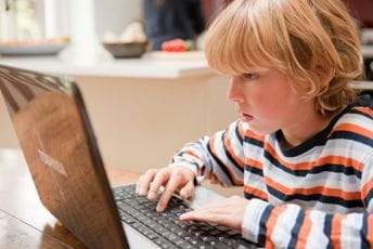 UNICEF: Nemaju sva djeca internet
