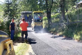 MPRR: Asfaltiranjem puteva u beranskim selima, unapređuje se ruralna infrastruktura MPRR: Asfaltiranjem puteva u beranskim selima, unapređuje se ruralna infrastruktura