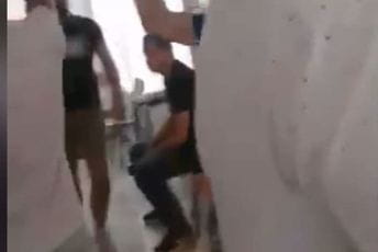 Nikšić: Upali u štab DPS-a i pokušali da izazovu incident (VIDEO) Nikšić: Upali u štab DPS-a i pokušali da izazovu incident (VIDEO)