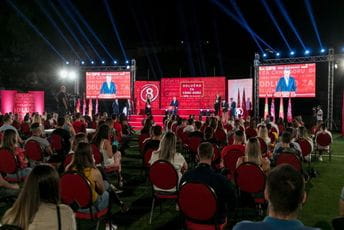 Đukanović: U prošlost mora svako za koga Crna Gora nije najveća svetinja Đukanović: U prošlost mora svako za koga Crna Gora nije najveća svetinja