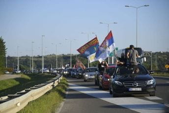 Protestna vožnja u Beogradu, učestvuje i Danilo Vučić Protestna vožnja u Beogradu, učestvuje i Danilo Vučić