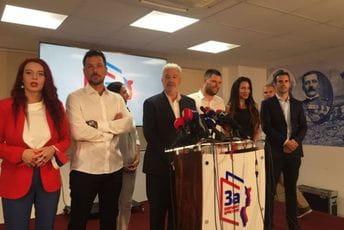 Krivokapić: Režim je pao, pobjeda je izvjesna, ostanite kod kuće Krivokapić: Režim je pao, pobjeda je izvjesna, ostanite kod kuće