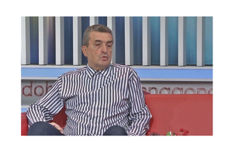 Joanikije ide na drugu stranu jer je DF Vučićev igrač Joanikije ide na drugu stranu jer je DF Vučićev igrač