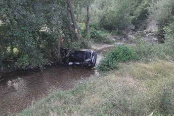 Beranac audijem sletio u provaliju Beranac audijem sletio u provaliju