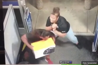 (VIDEO) Djevojka pretukla pljačkaša pa dobila posao u UFC organizaciji (VIDEO) Djevojka pretukla pljačkaša pa dobila posao u UFC organizaciji