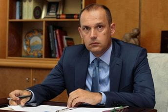 Lončar: Srbija radi na tome da se marihuana skine sa liste narkotika Lončar: Srbija radi na tome da se marihuana skine sa liste narkotika